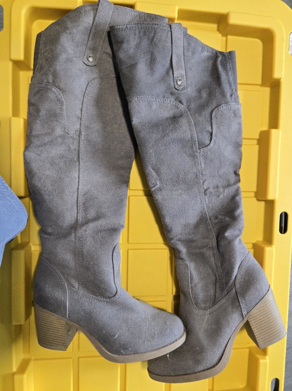 Women's Grey Suede Knee-High Block Heel Boots